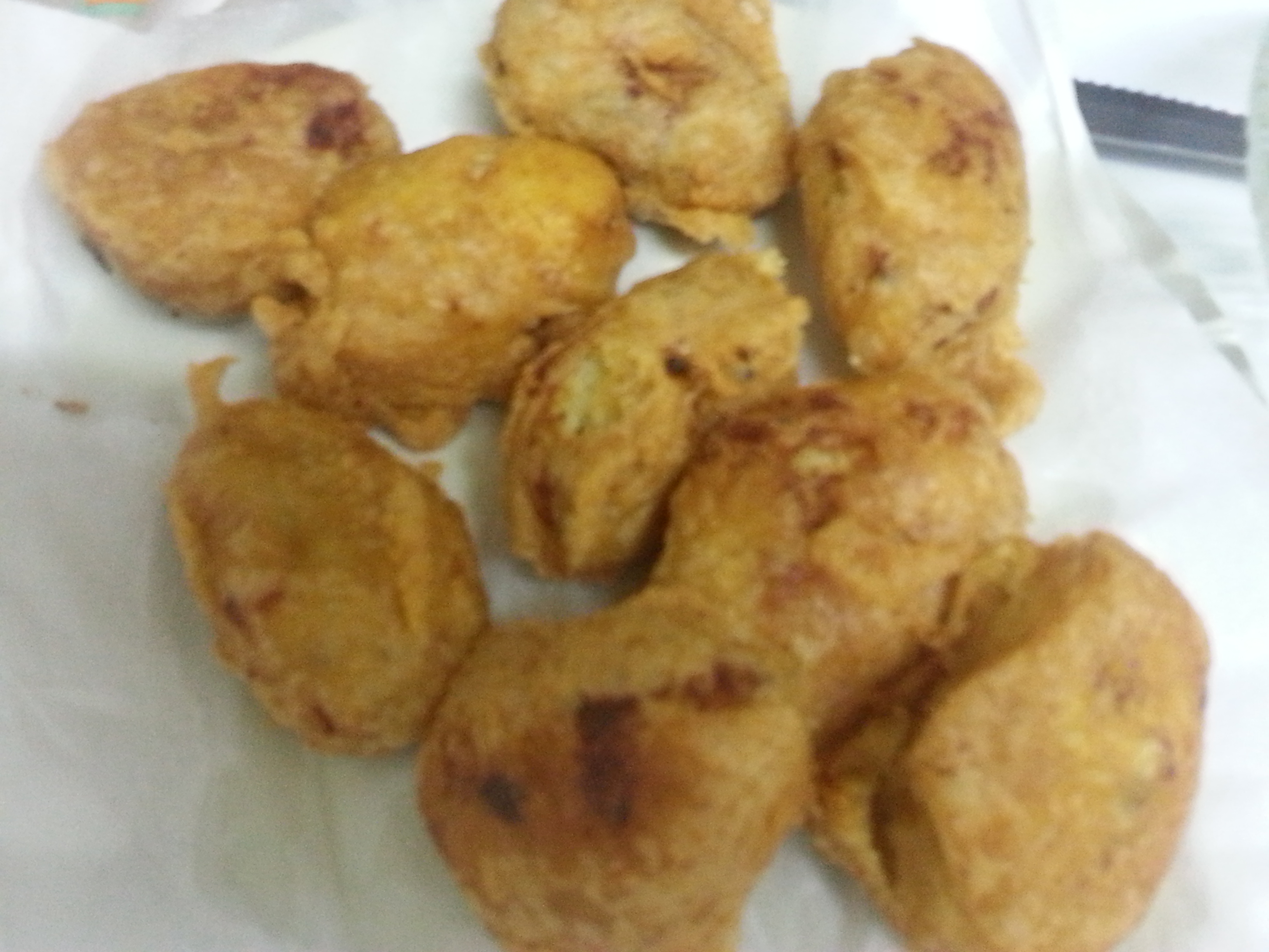 Recipe: Aaloo kachoris (potato filling coated with gram flour paste)